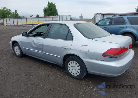 2001 Honda Accord Value Package z USA, uszkodzony, nr VIN 1HGCF86671A083669